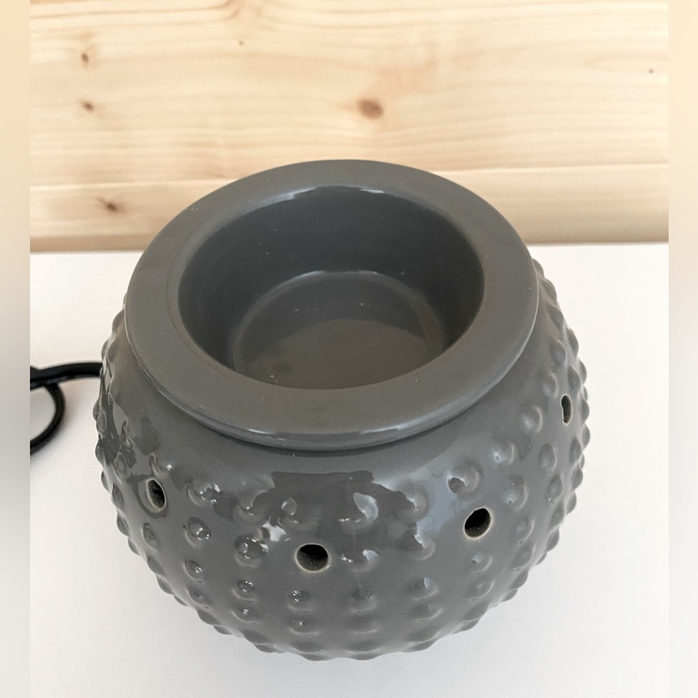 Gray Hobnail High Gloss Candle Wax Warmer Round Pacific Trade International - Picture 3 of 10
